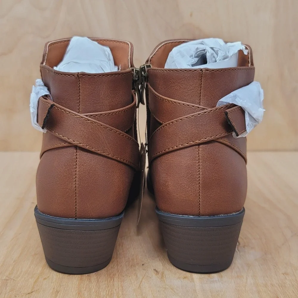 VEPOSE Women's Ankle Boots Size 7 M Low Heels Side Zip Booties Cognac